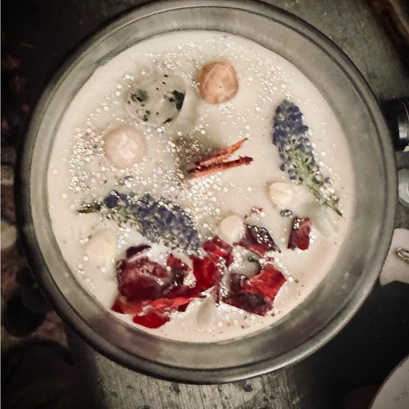 Cancer ♋️ Crystal Candle - Picture 4 of 10